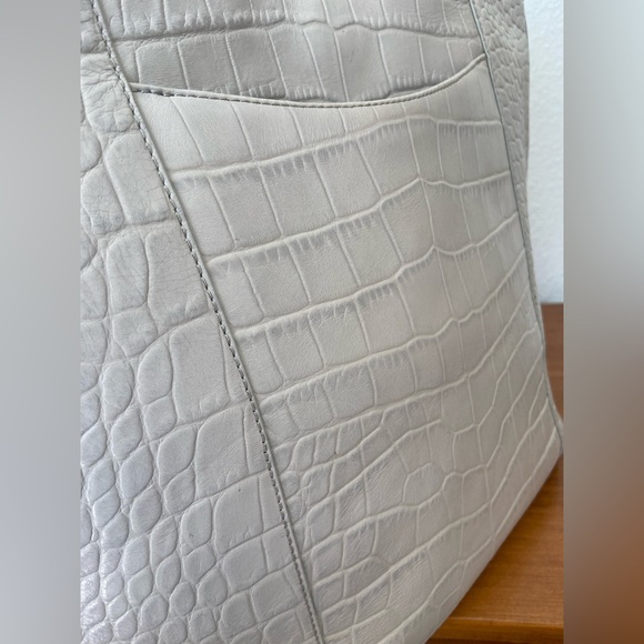 COPY - Brahmin Brayden Pearlized Ivory/Light Gray Leather Tote Bag Croc Embossed - Picture 8 of 15